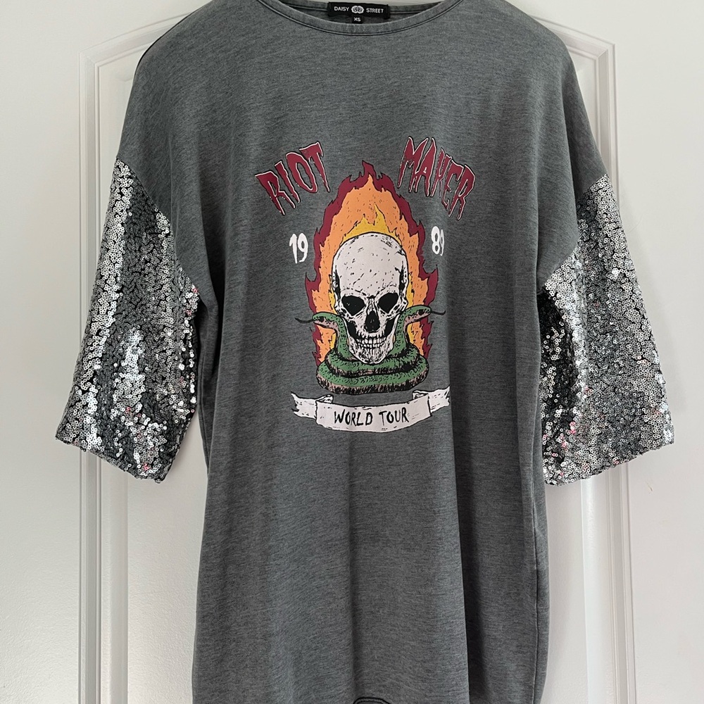 Daisy Street Sequin Sleeve Top